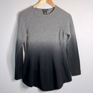 Sofiacashmere Grey and Black Ombre Cashmere Sweater size S